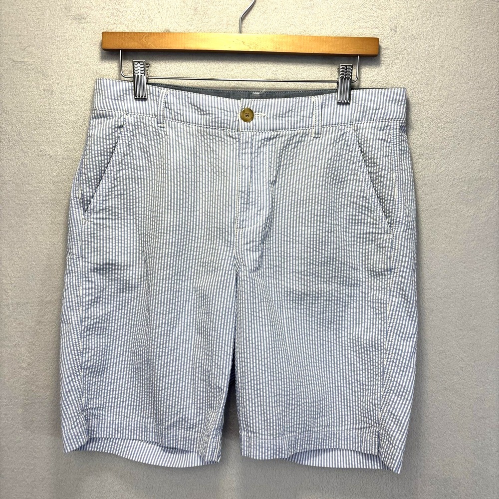 L.L. Bean Seersucker Bermuda‎ Shorts Womens 8 Blue White Stripe Cotton Summer